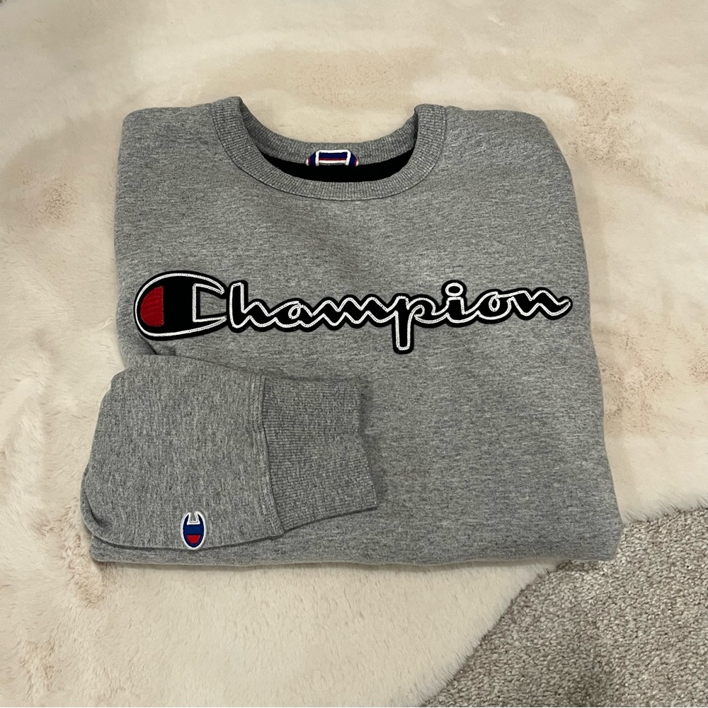 Champion Sweatshirt Size Medium